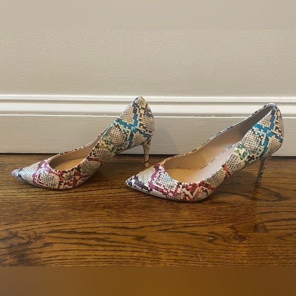 Steve Madden Rainbow Pointy Snakeskin Textured Colorful Stiletto High Heels 9 - Picture 3 of 10